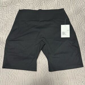 Active High-Rise Biker Shorts